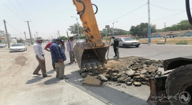  
     اجرای عملیات زیر سازی و آسفالت در بلوار کارگر شرقی شهرداری منطقه چهار