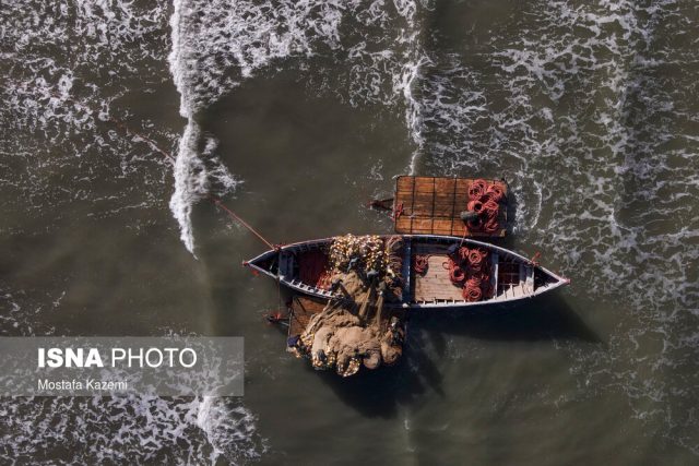 توقیف ۱۴ شناور صیادی در آب‌های خوزستان