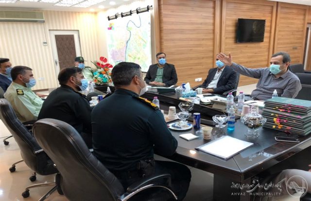  
  جلسه هم افزایی شهرداری اهواز و نیروی انتظامی برگزار شد