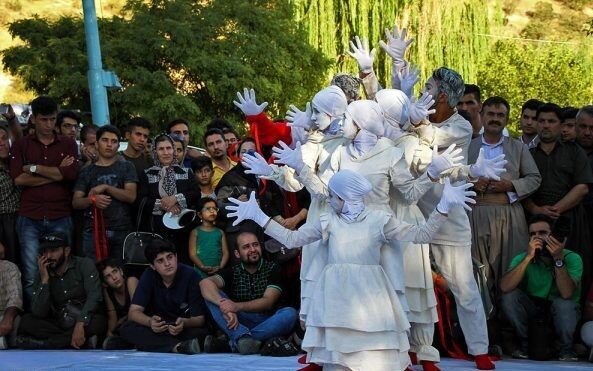 راه‌یابی ۱۳ نمایش خیابانی به رپرتوار تئاتر خیابانی خوزستان