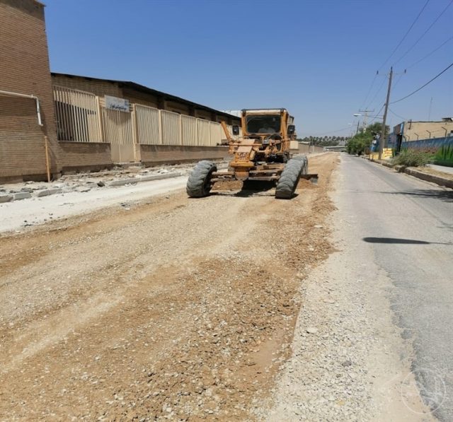  
  عملیات زیرسازی خیابان  شیرویه در سطح منطقه چهار در حال انجام است
