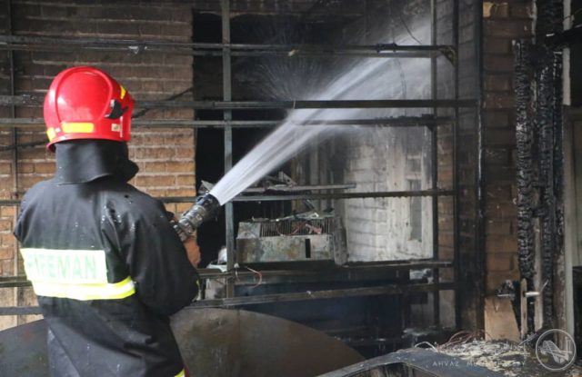  
  کارگاه ماسک سازی در چهار راه زند دچار آتش سوزی شد