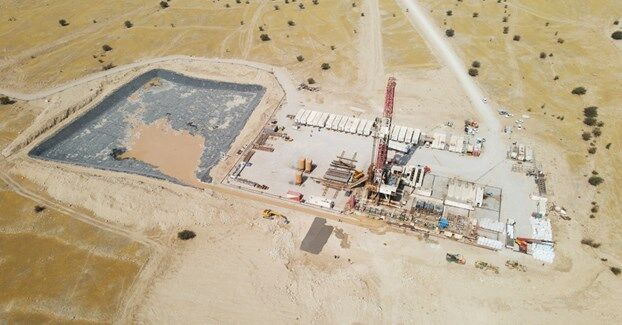 عملیات اجرایی طرح نگهداشت و افزایش تولید نفت منصورآباد آغاز شد