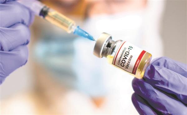 کاهش سن واکسیناسیون در خوزستان / ۳۲ ساله‌ها برای دریافت واکسن مراجعه کنند