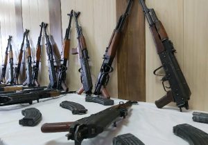 کشف ۸۲ قبضه اسلحه جنگی و شکاری توسط پلیس خوزستان