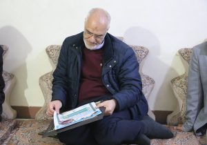 استاندار خوزستان با خانواده‌های شهیدان عادلی و حقیقی دیدار کرد