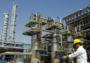 بهره برداری از طرح‌های حوزه نفت در سفر رئیس جمهور به خوزستان
