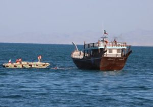 توقیف شناور تجاری حامل کالای قاچاق در ماهشهر