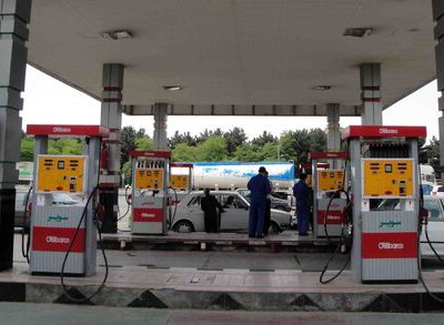تلاش برای رفع اخلال در توزیع بنزین در کلانشهر اهواز