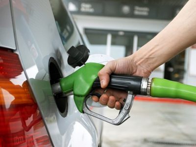 پیگیری مشکل توزیع بنزین سوپر در کلانشهر اهواز